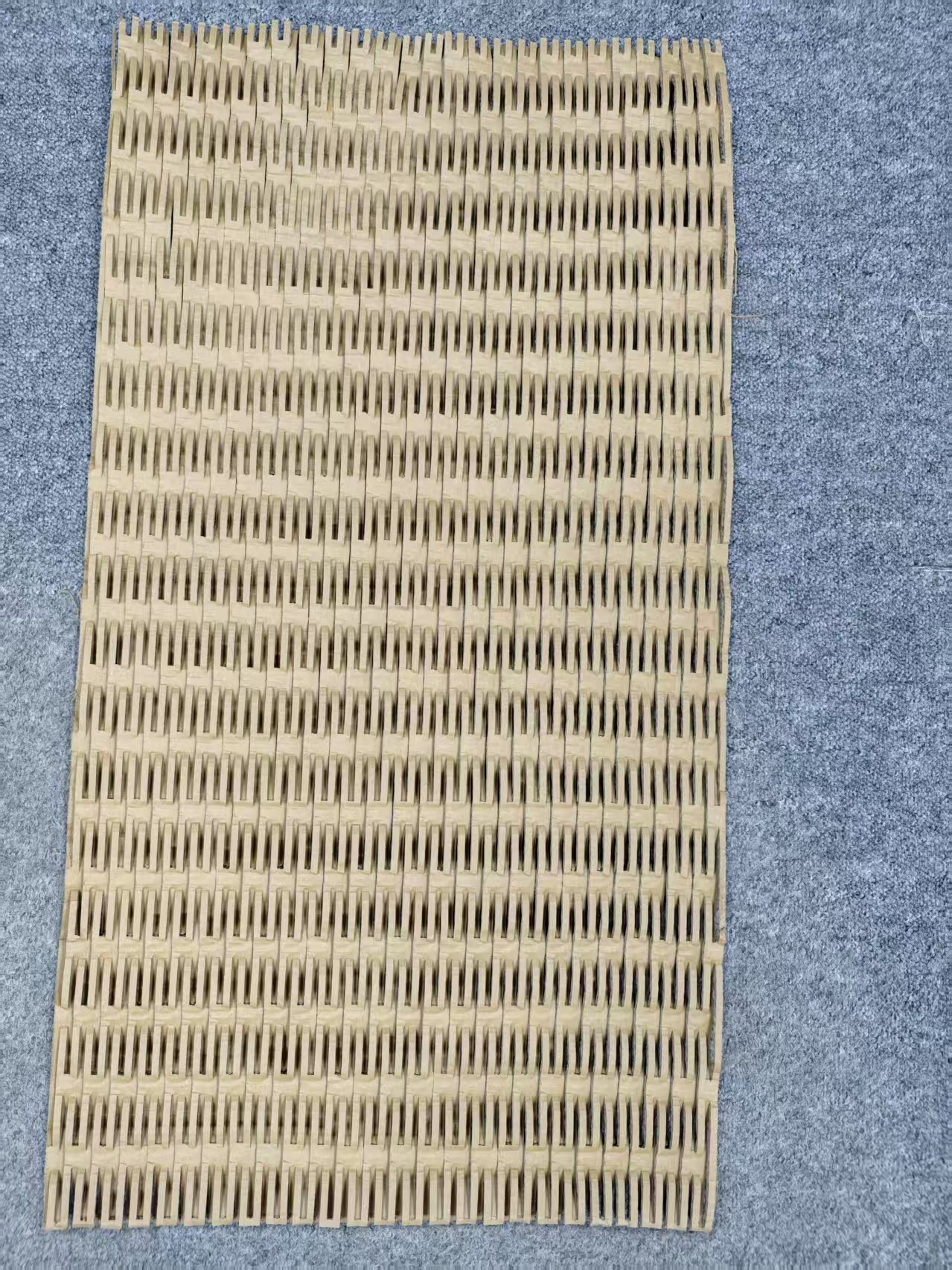 膨切瓦楞纸板1张